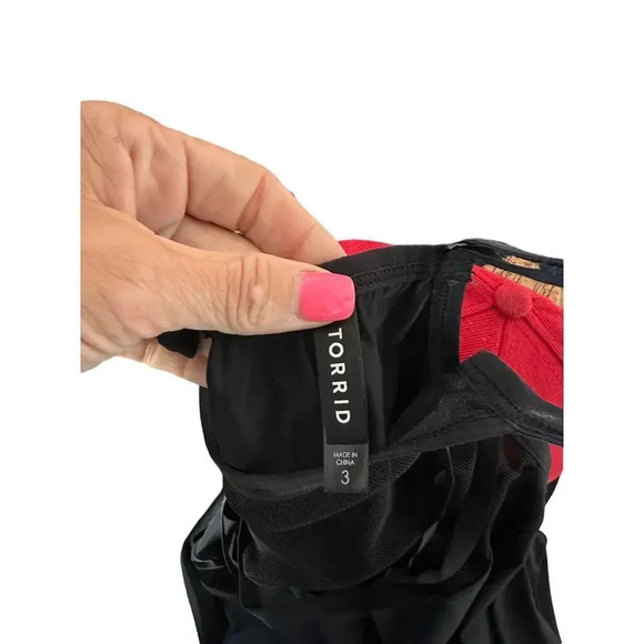 Torrid Women's Black Sleeveless Square Neck Back Mesh Romper Size 3 - Picture 5 of 6